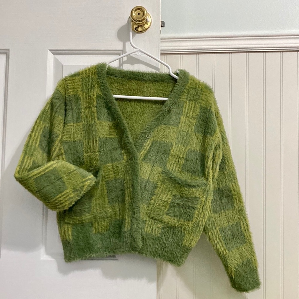 Fuzzy Green Plaid Cardigan (Cropped)